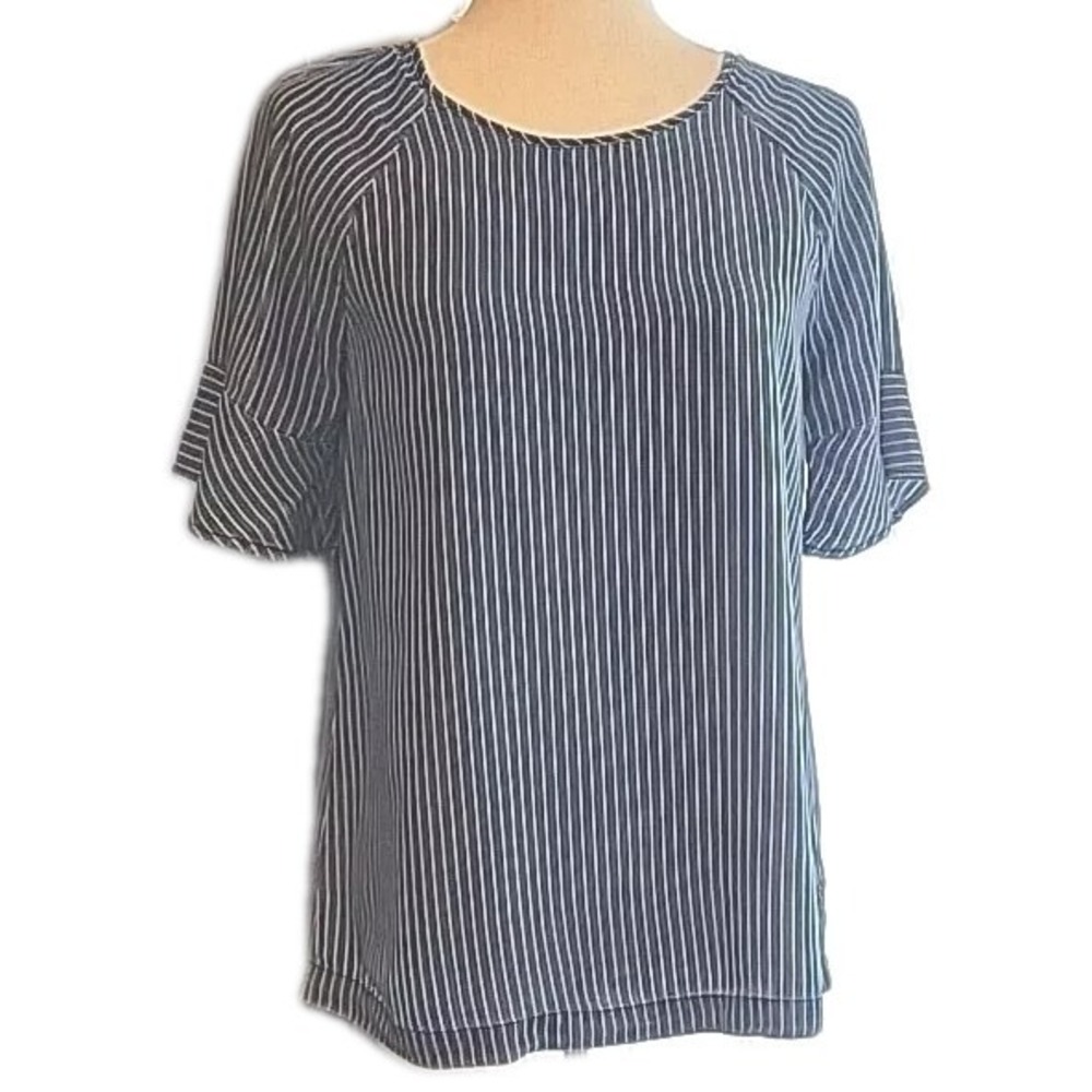 NWT 1250°C Chambray Pin Stripe Ruffle Raglan Sleeve Small